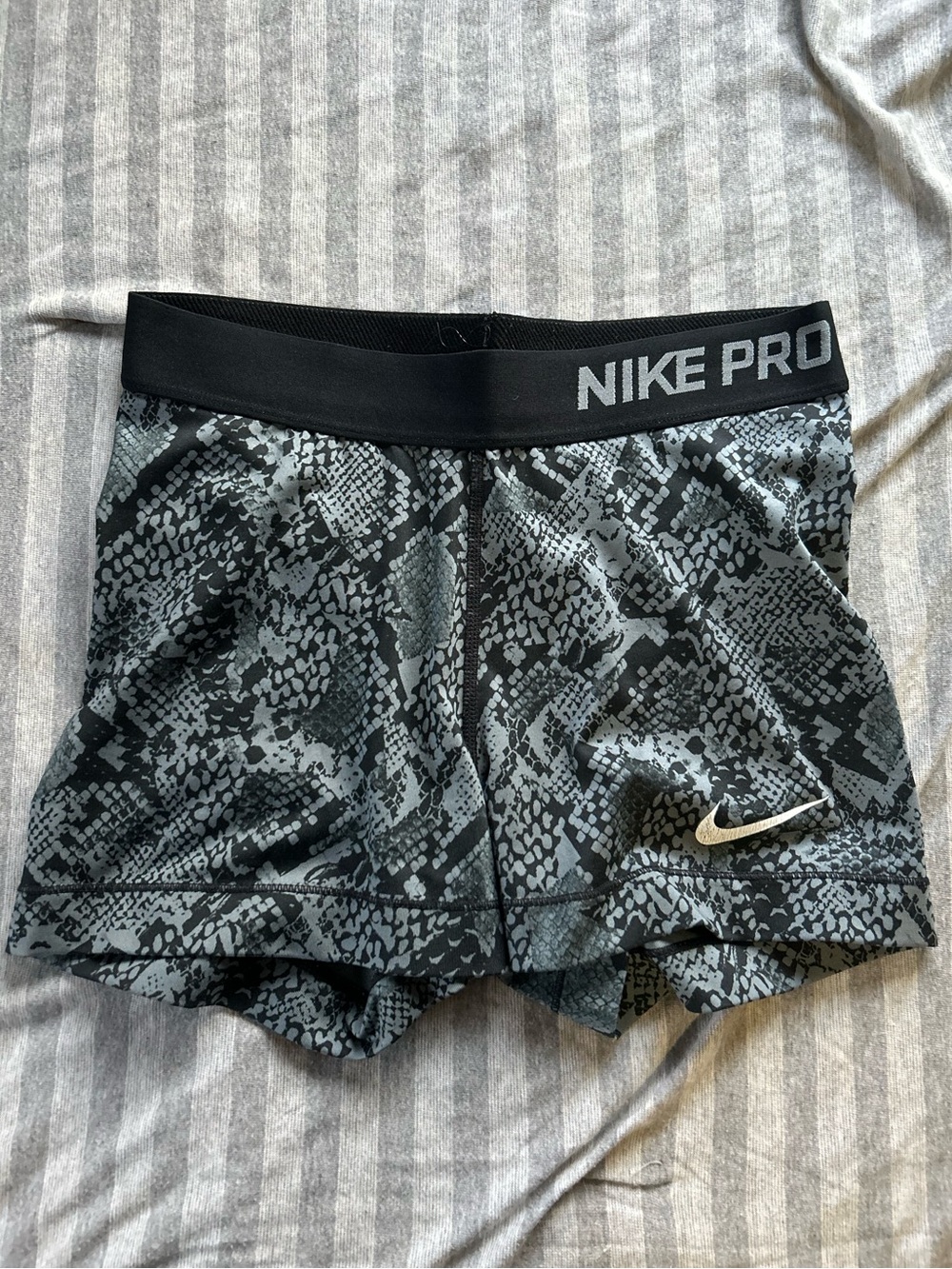 Nike Pro Spandex Shorts in Black and Light Gray